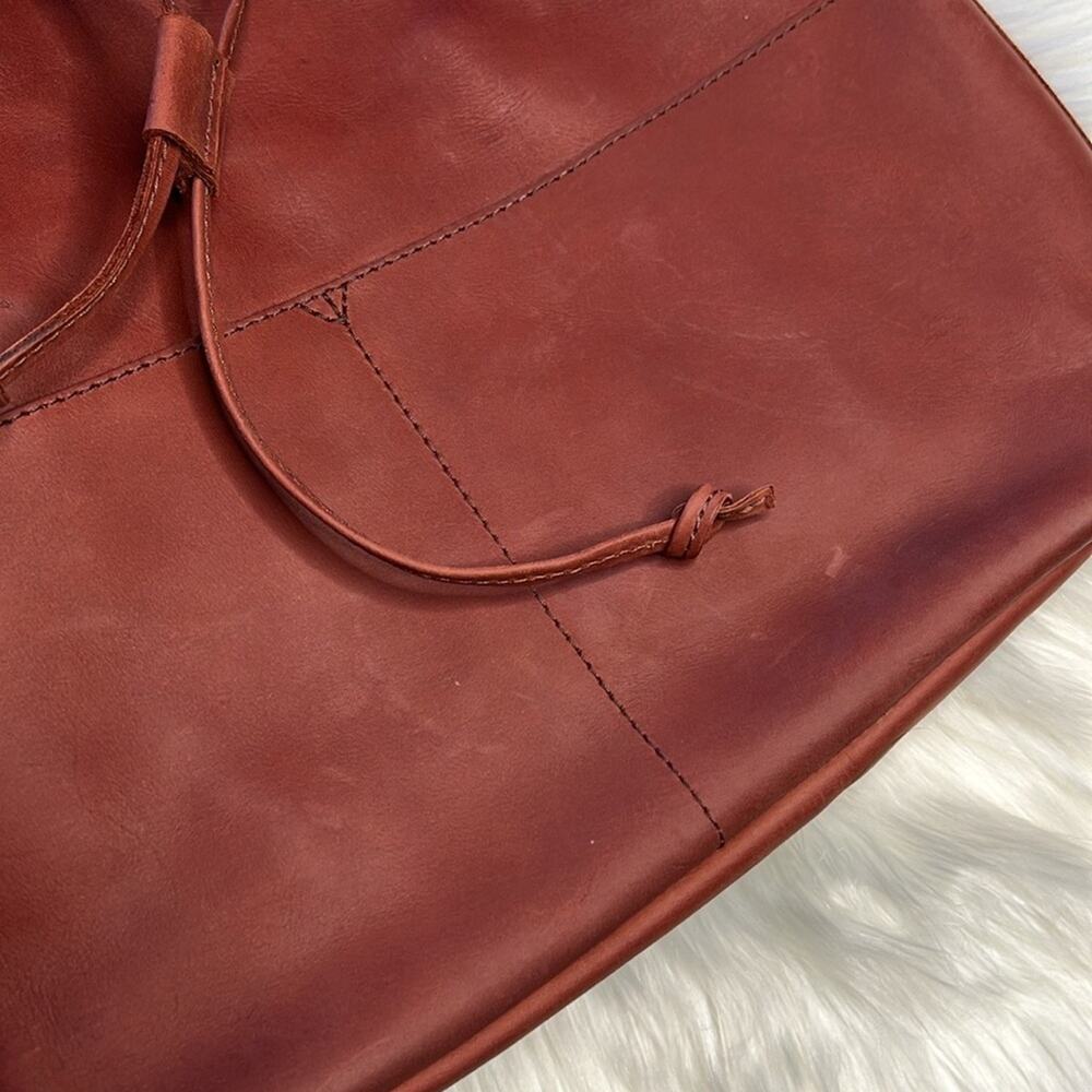 Parker Clay Emma Bucket Bag - Picture 10 of 13